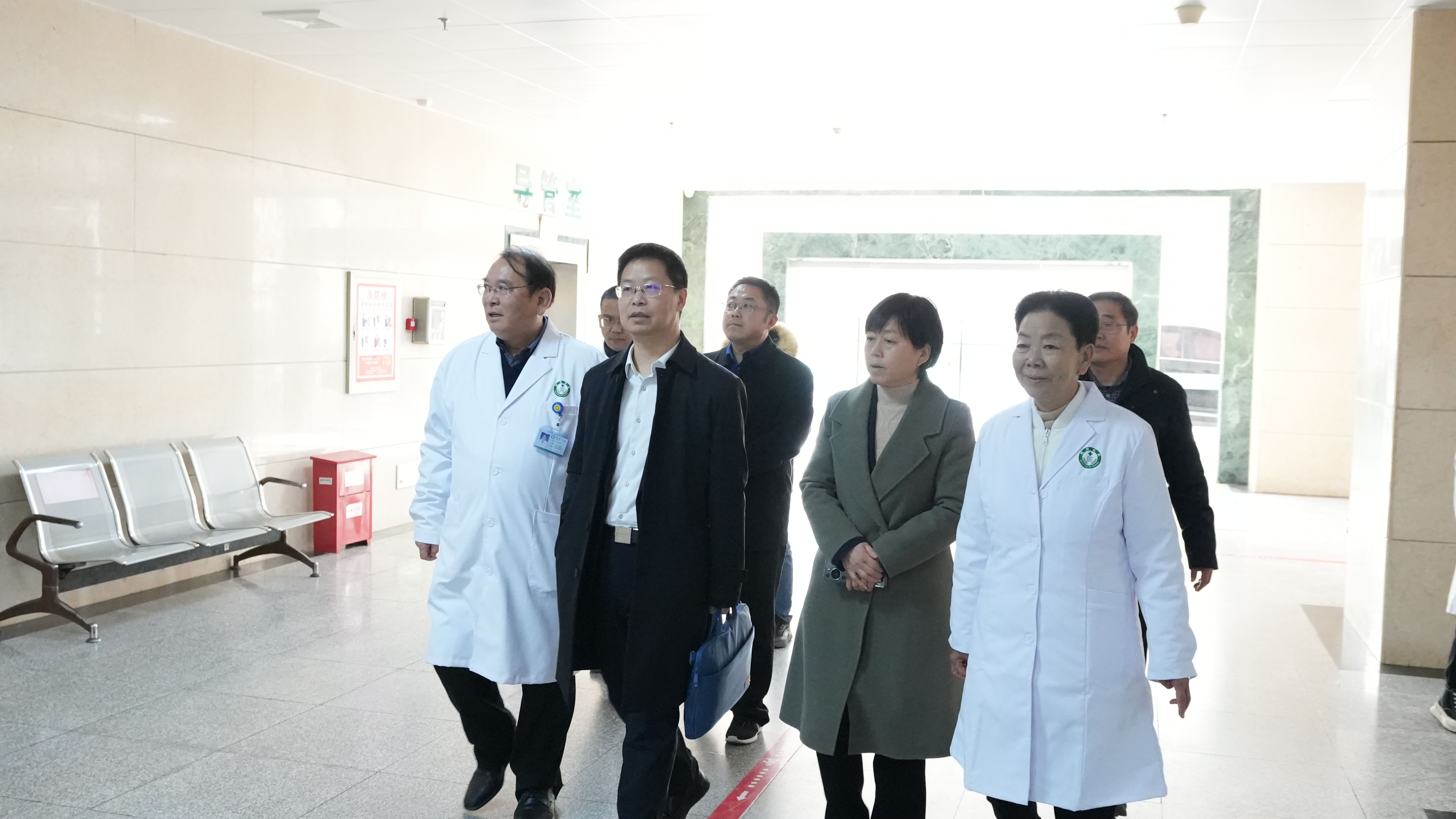 董事长、高院长、专家组长、局委员 (2)(2).JPG